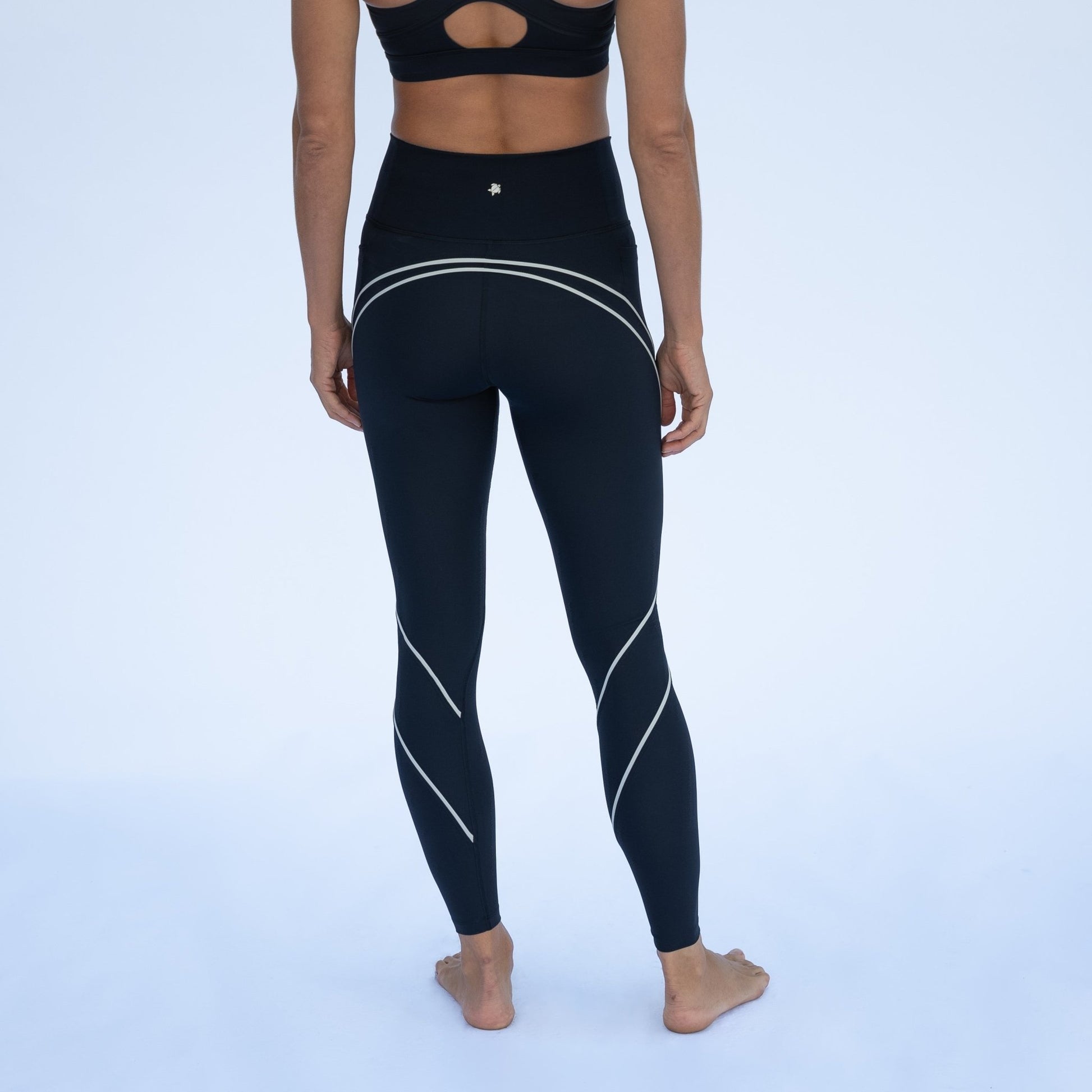 Women's Performance Ultra Legging (the ENDURANCE) - CORE Collection - LAIRD